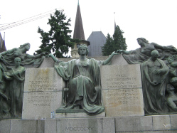 Helvetiaplatz-Brunnen, Texttafeln Helvetiaplatz-Brunnen, Texttafeln