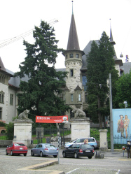 Helvetiaplatz,
Historisches Museum, Einsteinmuseum-Plakat Helvetiaplatz, Historisches Museum,
Einsteinmuseum-Plakat