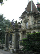 Thunstrasse Nr. 60,
Eingangstor zum Teil vergoldet Thunstrasse Nr. 60, Eingangstor zum Teil
vergoldet