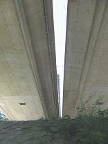 M�nchenstein: : Die Autobahn H18-Zubringer
                        zerst�rt das Birsufer als Erholungsraum 02