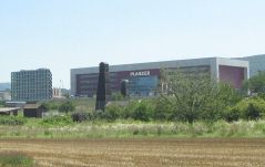 Pratteln, Rheinstrasse mit freiem Feld und
                        alten Salinen