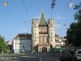 Spalentor, Sicht von der Missionsstrasse aus gesehen,
              Nahaufnahme