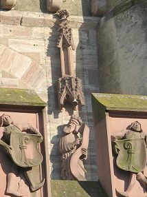 Spalentor, Zacken und Gestalt 03