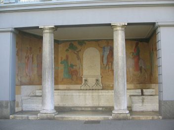 Basel, Spalenberg 03, Brunnen am oberen Teil
                      des Spalenbergs