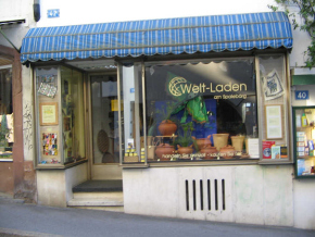 Basel, Spalenberg,
                      "Dritte-Welt-Laden"