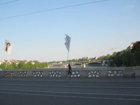 Basel, Sicht von der Mittleren
                                Br�cke auf das Wettsteinquartier mit
                                Gel�ndermotiven
