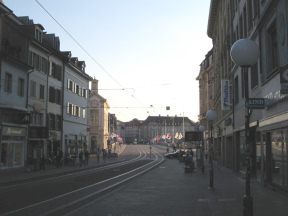 Basel, Sicht von der Rheingasse auf die
                      Mittlere Br�cke