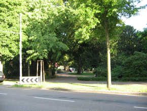 Basel, Sch�tzenmattpark, Eingang vom
                      Weiherweg her