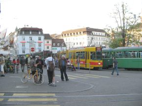 Basel,
                      Barfsserplatz, Trams