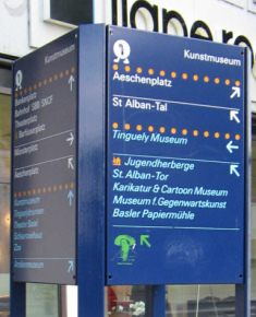 Basel, Touristentafel am Anfang der
                        Dufourstrasse