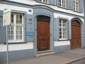 Basel, der Eingang zur
                        Sankt-Alban-Vorstadt, das Haus der
                        Christoph-Merian-Stiftung, Eingang