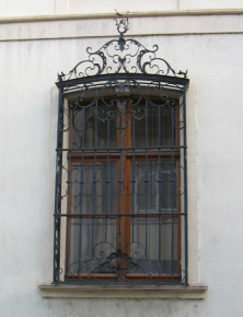 Basel, Mhlenberg, Gitterfenster