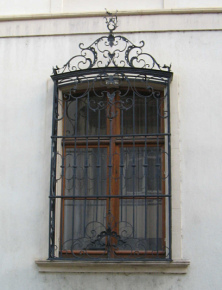 Basel, M�hlenberg, Gitterfenster