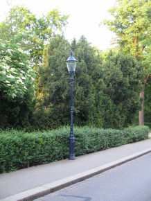 Basel, M�hlenberg, alte Strassenlaterne
                        (Gaslaterne) 02