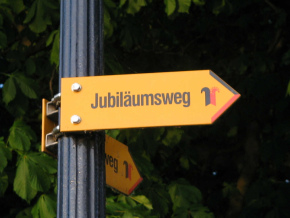 Basel, Sankt-Alban-Rheinweg, Wegweiser
                        "Jubil�umsweg"