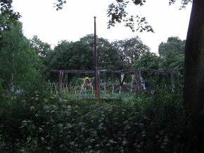 Birsfelden, Lotzpromenade, Spielplatz,
                        Schaukeln