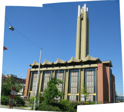 IWB Fernheizkraftwerk im Gundeli 08 und 09:
                        Heizkraftwerk an der Mertet-Oppenheim-Strasse,
                        Totalaufnahme