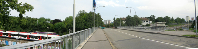 Autobahn-Terror 17 bis 20, Autobahnbr�cke
                        der Gellertstrasse, Panoramafoto