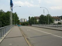 Autobahn-Terror 19, Autobahnbr�cke der
                        Gellertstrasse, Fahrbahn