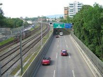 Autobahn-Terror 27: Autobahnspur Richtung
                        Weil mit Sicht in Richtung Deutschland