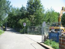 Autobahn-Terror 32: Scherkesselweg,
                        Kinderspielplatz direkt an der Autobahn