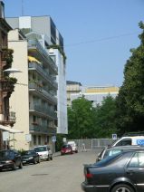 Chemie-Terror 14: Lichtstrasse, Eingang zur
                        Giftfabrik zum Novartis-Komplex