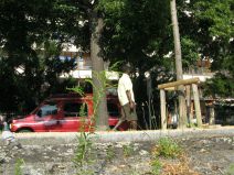 Drogen-Terror in Basel, Unterer Rheinweg:
                        Drogenneger 01