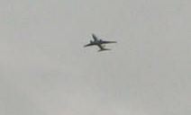 Flugzeug-Terror an der Gotthardstrasse 04,
                        Flugzeug mit geradem Start, 28.7.2007, 10:24
                        Uhr