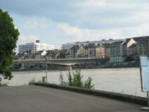 Flugzeug-Terror03: Position Unterer
                        Rheinweg mit Sicht auf Johanniterbr�cke und
                        Kantonsspital, 22.7.2007, 18:16 Uhr