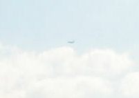 Flugzeug-Terror06: Position Unterer
                        Rheinweg. Sicht auf Flugzeug mit Start in einer
                        Kurve �ber dem Hegenheimerquartier, 22.7.2007,
                        18:17 Uhr