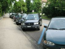 Gel�ndewagen-Terror, Gellertstrasse, von
                        vorn