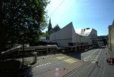 Kulturterror Stadttheater 02, neues
                        Stadttheater in Vulkanform