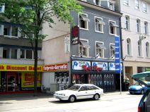 Messenutten-Terror 02, Clarastrasse