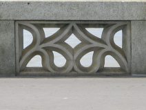 Basel Mittlere Brücke: Motiv Trapez im
Schatten Basel
Mittlere Brücke: Motiv Trapez im Schatten