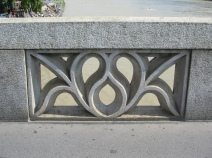 Basel Mittlere Brücke: Motiv
Umarmung, halb im Licht Basel Mittlere Brücke: Motiv Umarmung, halb
im Licht