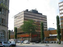 St. Gallen: Gartenstrasse, Blick zur�ck auf
                        das Migros-Einkaufszentrum ohne Stil 01