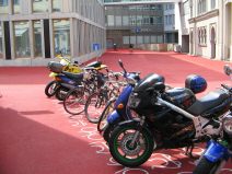 St. Gallen: Frongartenstrasse,
                        Veloparkplatz, T�ffparkplatz