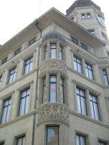 St. Gallen: Eckhaus Webergasse / Oberer
                        Graben, Erker 01 oberer Teil