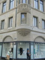 St. Gallen: Eckhaus Webergasse / Oberer
                        Graben, Erker 02 unterer Teil