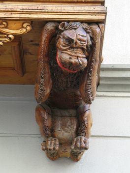 St. Gallen: Spisergasse, Holzerker,
                        Tr�gerfigur 03