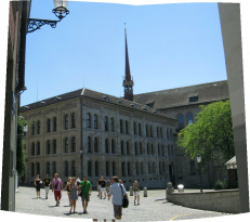 Zurich, M�nstergasse (Cathedral Alley), the
                        schooling center of the Great Cathedral,
                        panorama photo