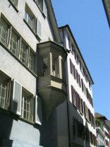 Zurich, Upper Town Street, oriel