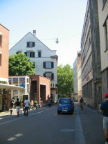 Zurich, Stadelhoferstrasse (Stadelhofen
                        Street), view to the house "Sonnenhof"
                        ("Sun's Yard"), with the Swiss Social
                        Archives (with library)