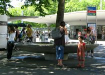 Zurich, Bellevue ("Beautiful Sight
                        Square"), there is a wonderful fountain
                        without any name at Bellevue