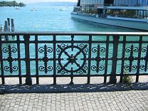 Zurich, Brkliplatz (Buerkli
                                Square), old railing with steering wheel
                                pattern