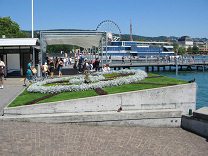 Zurich, B�rkliplatz (Buerkli Square), the
                        flower clock 04