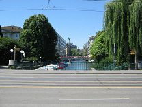 Zurich General-Guisan-Quai, view to
                        Schanzengraben (the entrenchment ditch)