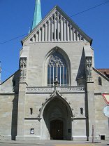 Z�rich Fraum�nsterstrasse, Fassade des
                        Fraum�nsters mit Eingang