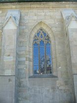 Fraum�nster (Woman's Cathedral), a side
                        church window going to the M�nsterhof
                        (Cathedral's Yard)