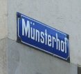 Road
                      sign "M�nsterhof" ("Cathedral's
                      Yard")